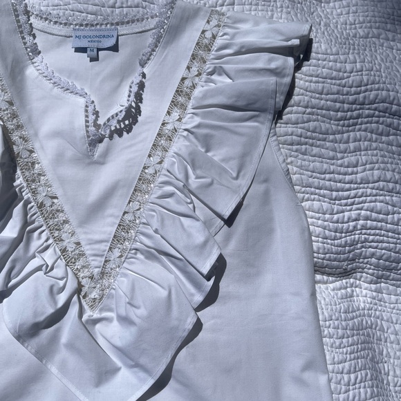 Mi Golondrina Valentina Ruffled V-Neck Sleeveless Top - White Size medium - Picture 3 of 11
